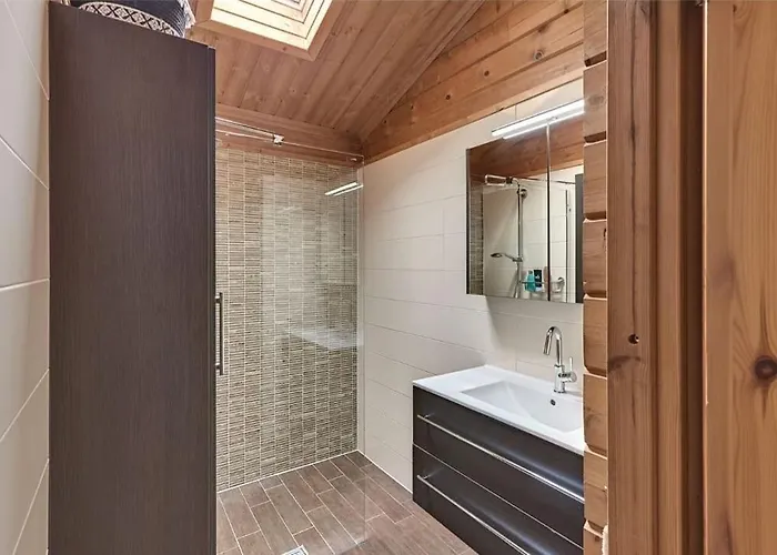 Finse Retreat Met Haard & Bar Aan Bos En Strand! * 许尔斯霍斯特