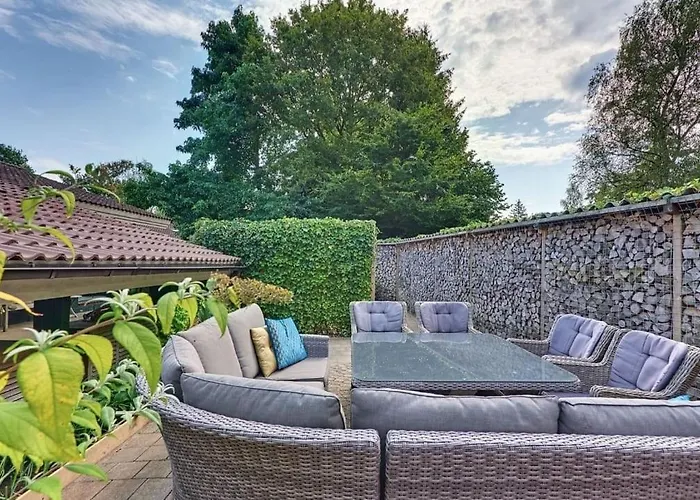 Finse Retreat Met Haard & Bar Aan Bos En Strand! 山林小屋 许尔斯霍斯特