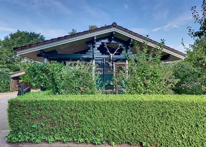 Finse Retreat Met Haard & Bar Aan Bos En Strand! 山林小屋 许尔斯霍斯特