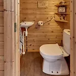山林小屋 Finse Retreat Met Haard & Bar Aan Bos En Strand! 许尔斯霍斯特