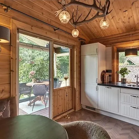 Rustieke Finse Retreat Met Houtkachel En Bar, Aan Bos En Strand! Hulshorst