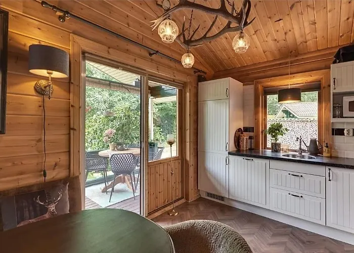 Finse Retreat Met Haard & Bar Aan Bos En Strand! フルスホルスト